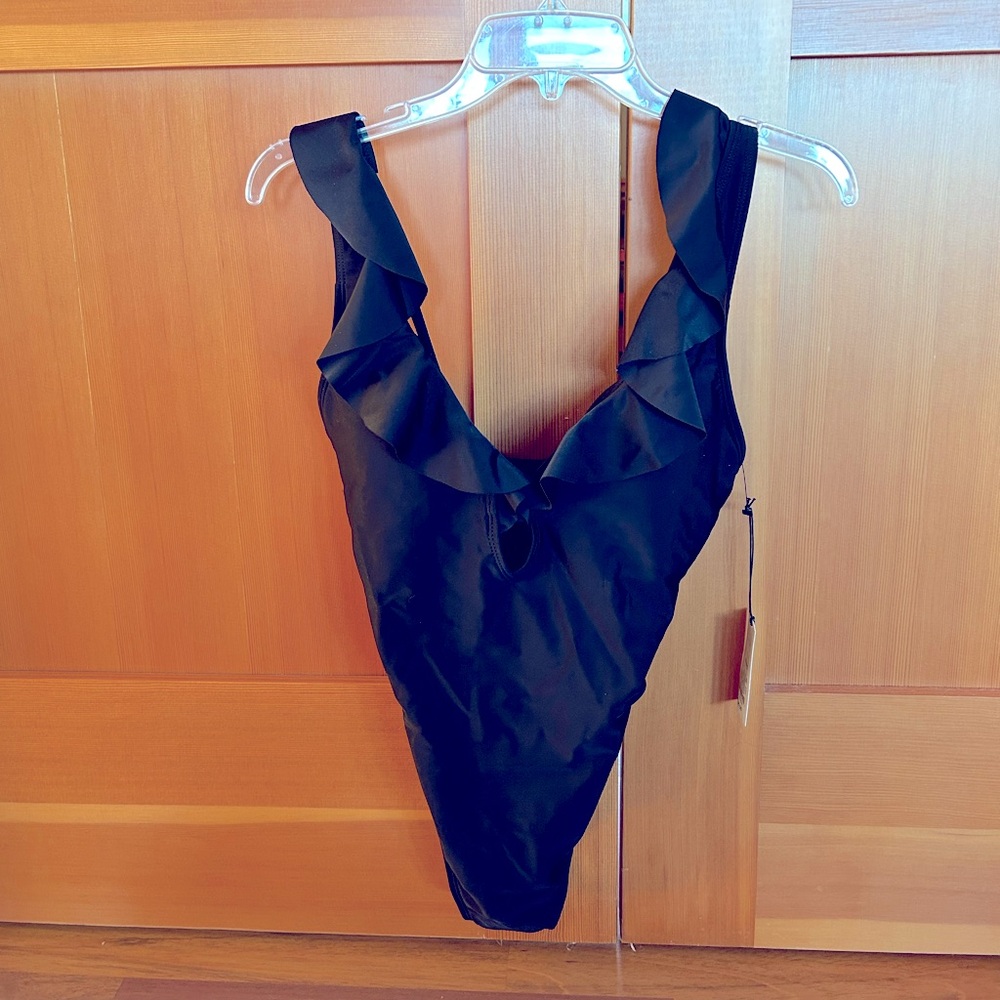 NWT one piece plunging neckline swimsuit